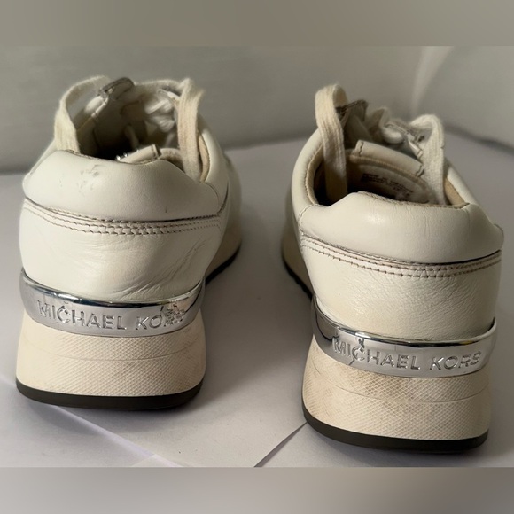 Michael Kors Allie Stride Trainer Bright White Sneakers Women sizes 6 EUC - Picture 4 of 8